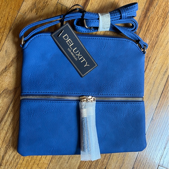 NWT Deluxity Lightweight Medium Crossbody Bag with Tassel in Bright Blue - Picture 11 of 11